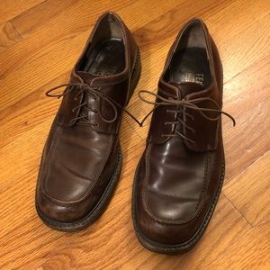 Salvatore Ferragamo oxfords brown size 8